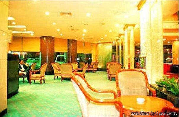 Отель Crown Ухань Интерьер фото